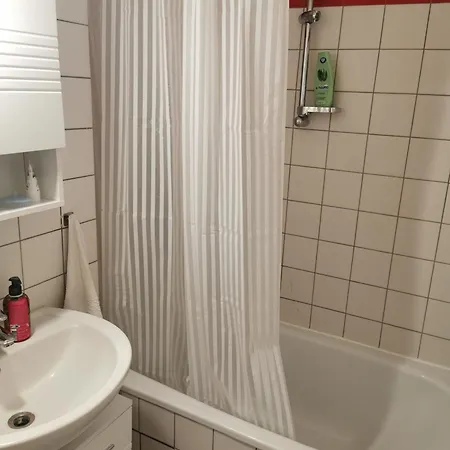 Lägenhet Privatwohnung Im Stadtzentrum *